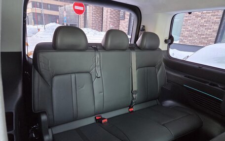 Hyundai Staria, 2022 год, 5 000 000 рублей, 12 фотография