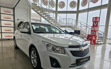 Chevrolet Cruze II, 2013 год, 989 000 рублей, 4 фотография