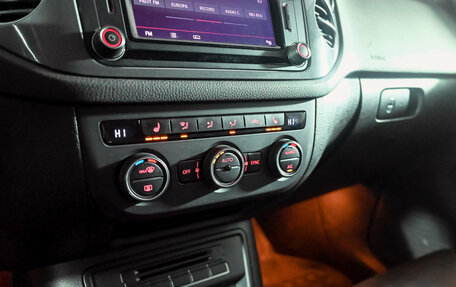 Volkswagen Tiguan I, 2016 год, 2 050 000 рублей, 14 фотография