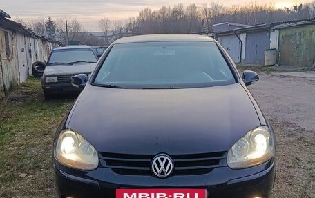 Volkswagen Golf V, 2004 год, 450 000 рублей, 4 фотография