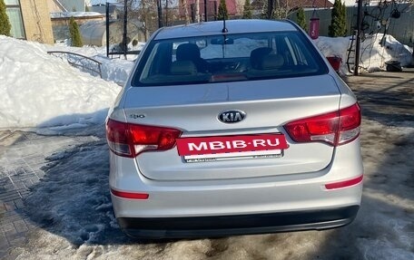 KIA Rio III рестайлинг, 2015 год, 950 000 рублей, 3 фотография