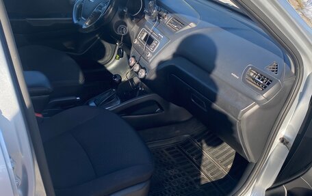 KIA Rio III рестайлинг, 2015 год, 950 000 рублей, 6 фотография