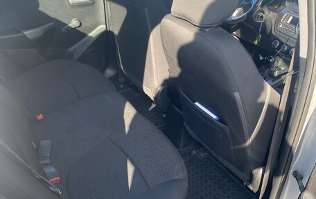 KIA Rio III рестайлинг, 2015 год, 950 000 рублей, 7 фотография