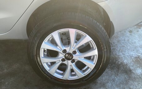 KIA Rio III рестайлинг, 2015 год, 950 000 рублей, 12 фотография