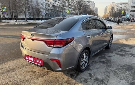 KIA Rio IV, 2018 год, 1 550 000 рублей, 5 фотография