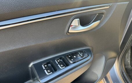 KIA Rio IV, 2018 год, 1 550 000 рублей, 16 фотография