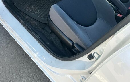 Honda Fit III, 2003 год, 300 000 рублей, 14 фотография