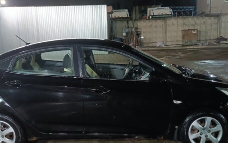 Hyundai Solaris II рестайлинг, 2011 год, 550 000 рублей, 8 фотография