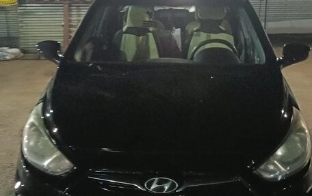 Hyundai Solaris II рестайлинг, 2011 год, 550 000 рублей, 9 фотография