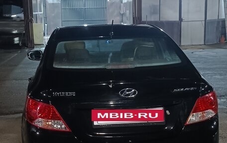 Hyundai Solaris II рестайлинг, 2011 год, 550 000 рублей, 7 фотография