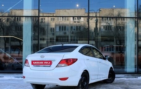 Hyundai Solaris II рестайлинг, 2011 год, 684 000 рублей, 5 фотография