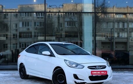 Hyundai Solaris II рестайлинг, 2011 год, 684 000 рублей, 3 фотография