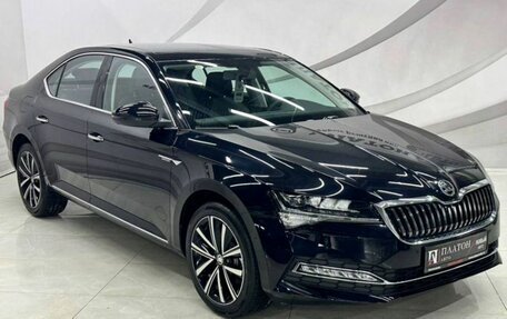 Skoda Superb III рестайлинг, 2025 год, 3 269 000 рублей, 3 фотография