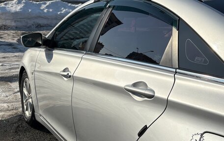 Hyundai Sonata VI, 2011 год, 690 000 рублей, 5 фотография