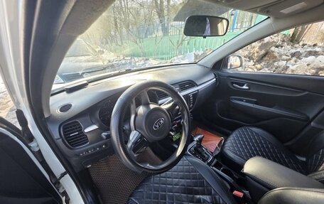 KIA Rio IV, 2018 год, 685 000 рублей, 4 фотография