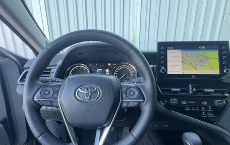 Toyota Camry, 2022 год, 3 350 000 рублей, 10 фотография