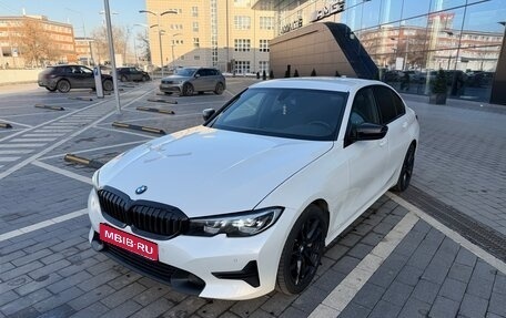 BMW 3 серия, 2019 год, 2 990 000 рублей, 1 фотография