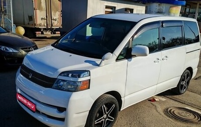 Toyota Voxy II, 2007 год, 1 150 000 рублей, 1 фотография