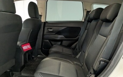 Mitsubishi Outlander III рестайлинг 3, 2021 год, 2 590 000 рублей, 1 фотография