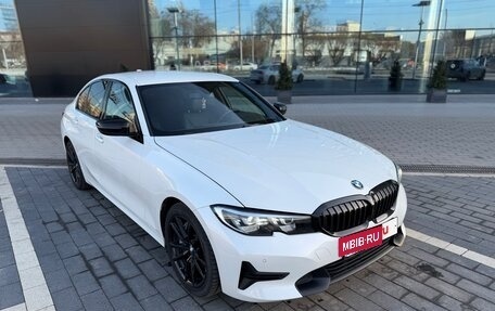 BMW 3 серия, 2019 год, 2 990 000 рублей, 2 фотография