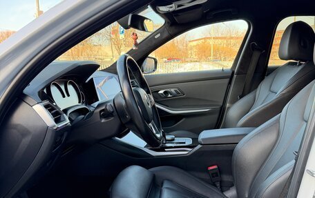 BMW 3 серия, 2019 год, 2 990 000 рублей, 19 фотография