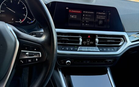 BMW 3 серия, 2019 год, 2 990 000 рублей, 15 фотография