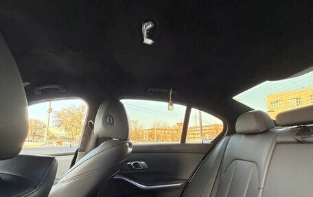 BMW 3 серия, 2019 год, 2 990 000 рублей, 23 фотография