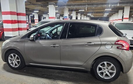 Peugeot 208 II, 2013 год, 550 000 рублей, 5 фотография