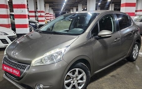 Peugeot 208 II, 2013 год, 550 000 рублей, 2 фотография