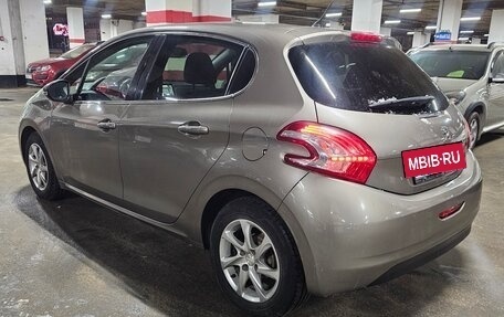 Peugeot 208 II, 2013 год, 550 000 рублей, 6 фотография