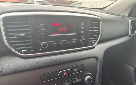 KIA Sportage IV рестайлинг, 2019 год, 2 220 000 рублей, 10 фотография