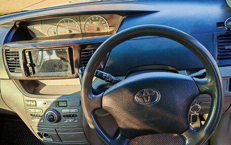 Toyota Voxy II, 2007 год, 1 150 000 рублей, 13 фотография