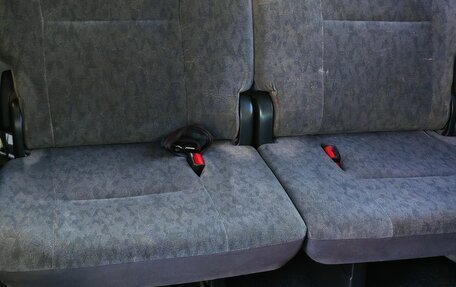 Toyota Voxy II, 2007 год, 1 150 000 рублей, 18 фотография