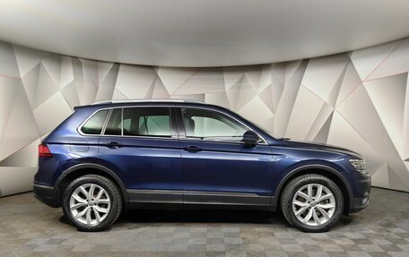 Volkswagen Tiguan II, 2017 год, 2 083 000 рублей, 6 фотография