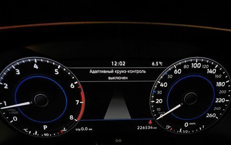 Volkswagen Tiguan II, 2017 год, 2 083 000 рублей, 18 фотография