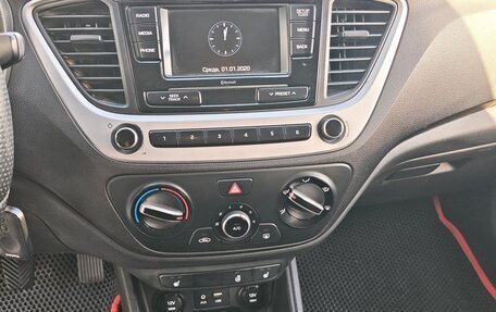 Hyundai Solaris II рестайлинг, 2017 год, 980 000 рублей, 6 фотография