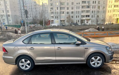 Volkswagen Polo VI (EU Market), 2016 год, 900 000 рублей, 6 фотография