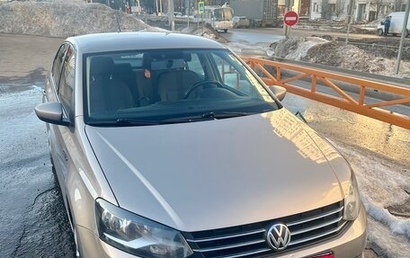 Volkswagen Polo VI (EU Market), 2016 год, 900 000 рублей, 2 фотография