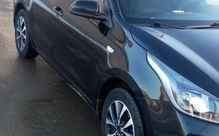 KIA Rio IV, 2017 год, 900 000 рублей, 3 фотография