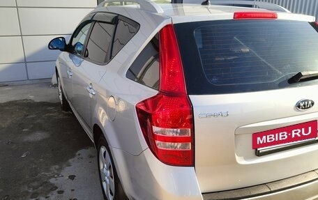 KIA cee'd I рестайлинг, 2009 год, 700 000 рублей, 28 фотография