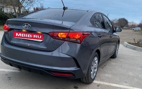 Hyundai Solaris II рестайлинг, 2022 год, 1 650 000 рублей, 7 фотография