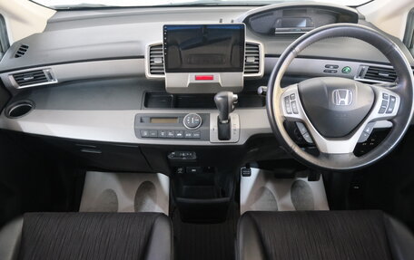 Honda Freed I, 2011 год, 1 229 000 рублей, 14 фотография