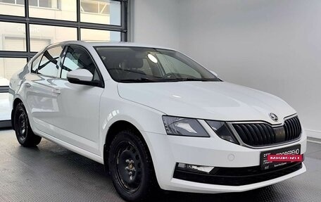 Skoda Octavia, 2019 год, 1 519 000 рублей, 3 фотография