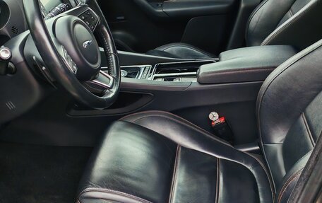 Jaguar F-Pace, 2016 год, 2 550 000 рублей, 10 фотография