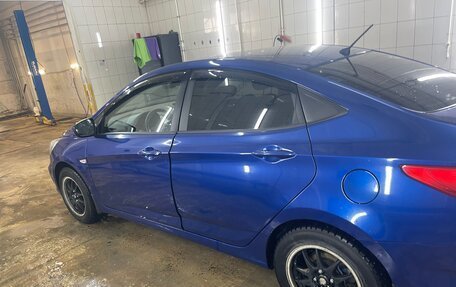 Hyundai Solaris II рестайлинг, 2011 год, 490 000 рублей, 6 фотография