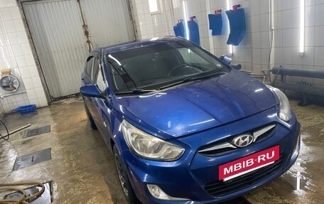 Hyundai Solaris II рестайлинг, 2011 год, 490 000 рублей, 11 фотография