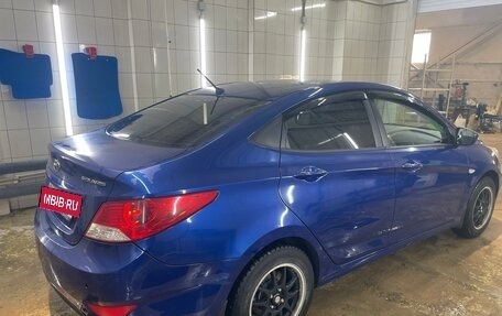 Hyundai Solaris II рестайлинг, 2011 год, 490 000 рублей, 7 фотография