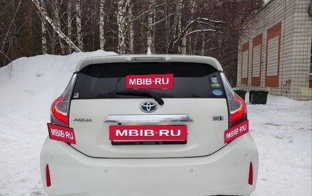 Toyota Aqua I, 2018 год, 1 300 000 рублей, 5 фотография