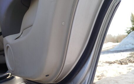 Toyota Harrier, 1998 год, 650 000 рублей, 28 фотография