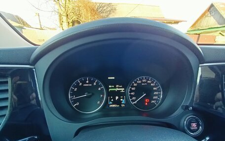 Mitsubishi Outlander III рестайлинг 3, 2013 год, 1 310 000 рублей, 12 фотография